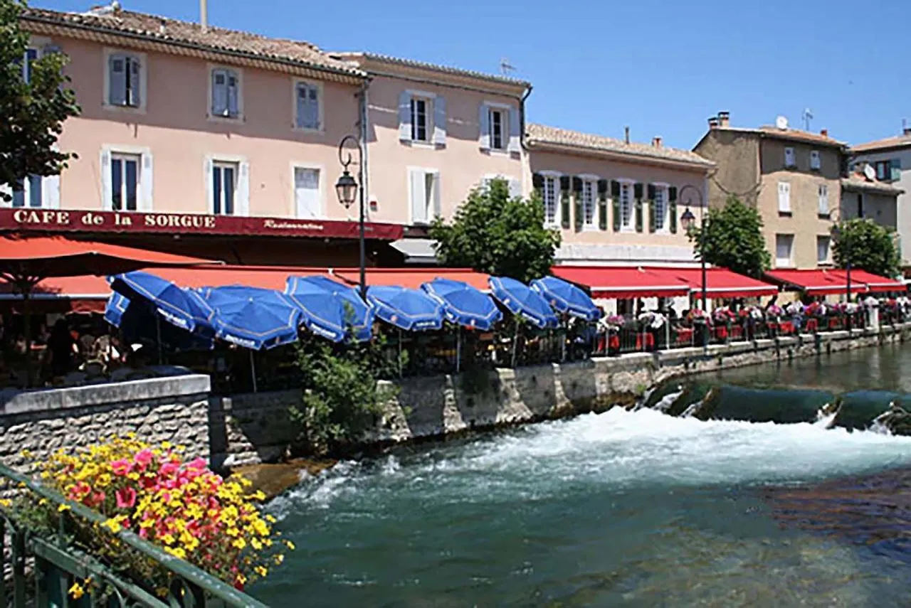 Villa Enfin Arrivés ! à LʼIsle-sur-la-Sorgue